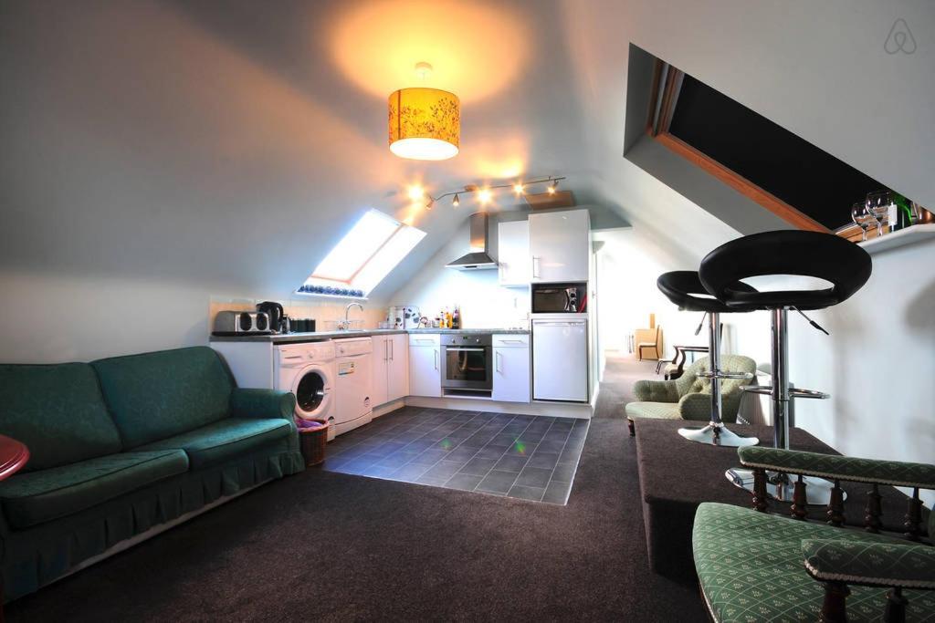 Jurassic Loft Apartment Weymouth Room photo
